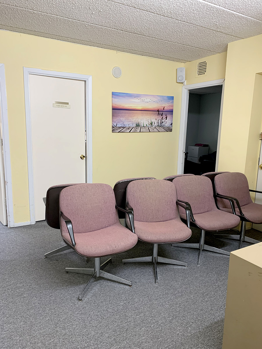 Lounge area with chairs and modern decor in office