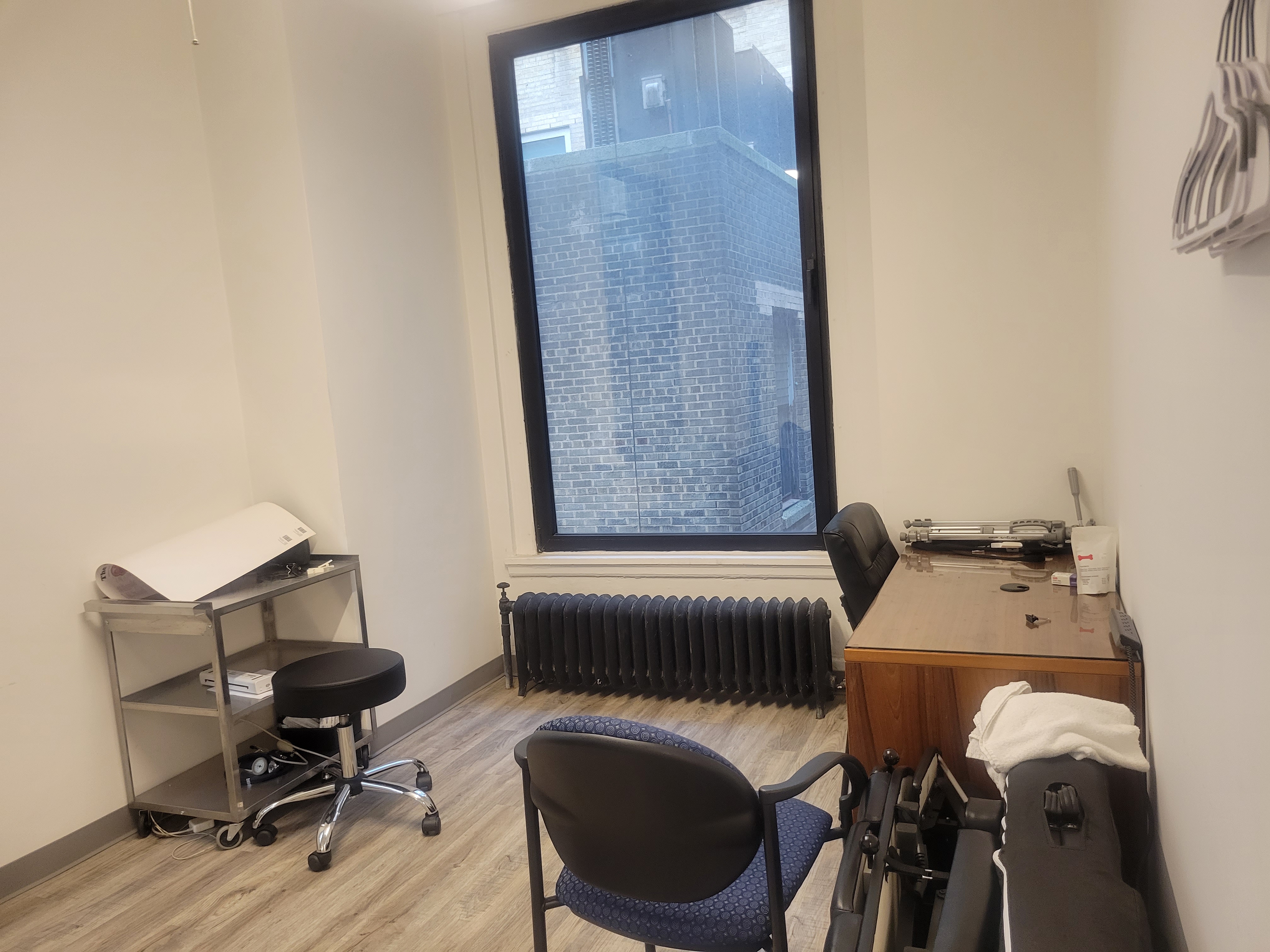 Interior view of a chair and furniture in a beauty salon
